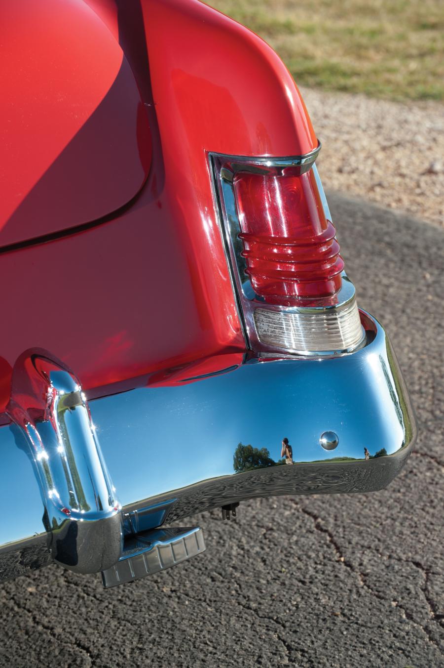  Mercury Monterey 2-Door Hardtop 1954 года  (фото 8 из 22)